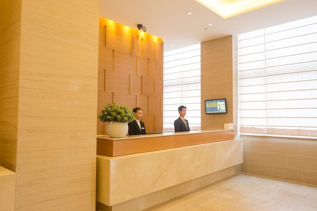 JI Hotel Shanghai Railway Station West Tianmu Road Bagian luar foto