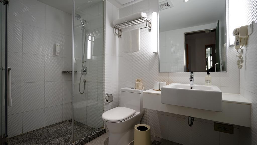 JI Hotel Shanghai Railway Station West Tianmu Road Bagian luar foto